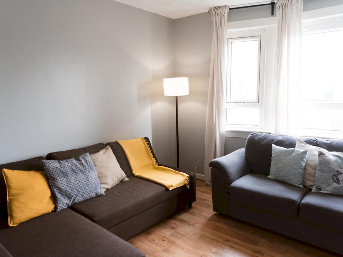 Pass The Keys Cozy Two Bed Flat Near Glasgow Airport & Paisley Exterior photo